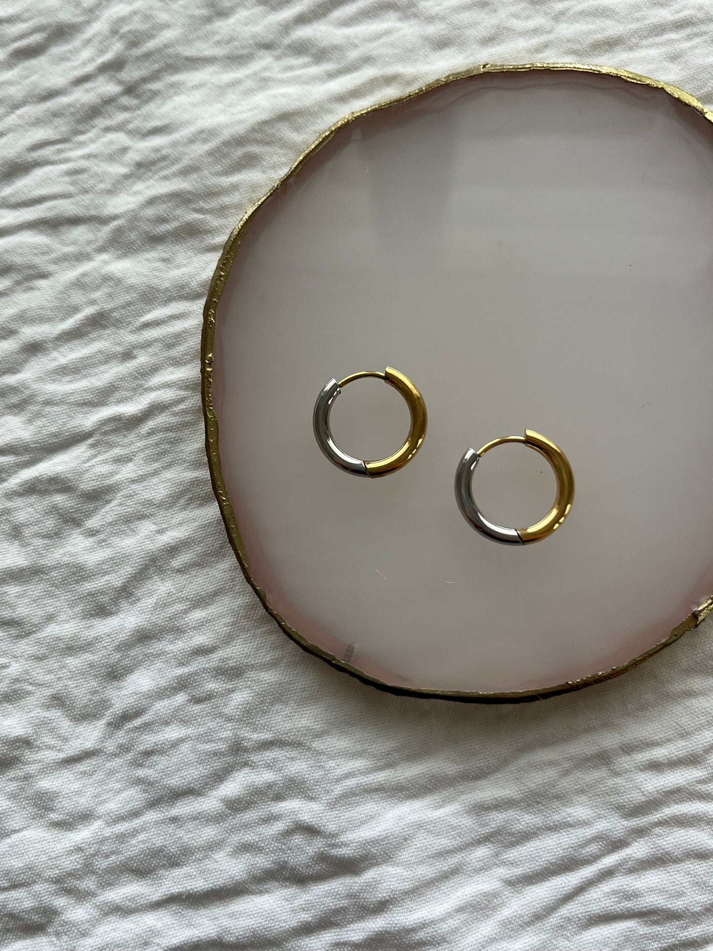 Two tones earrings